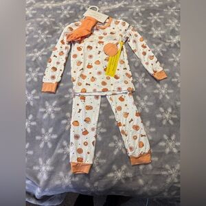 Milkberry 3-Piece Pajama Set with Socks Size 2T New